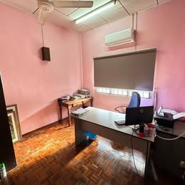 Additional room with air conditioning