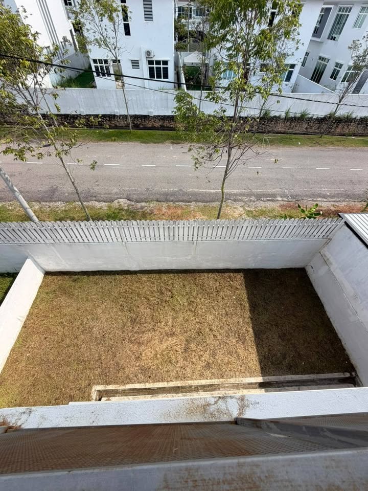 Private bungalow yard