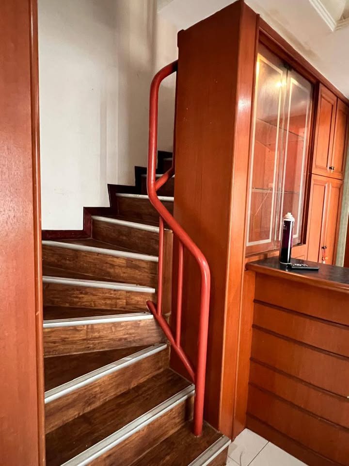 Internal duplex staircase