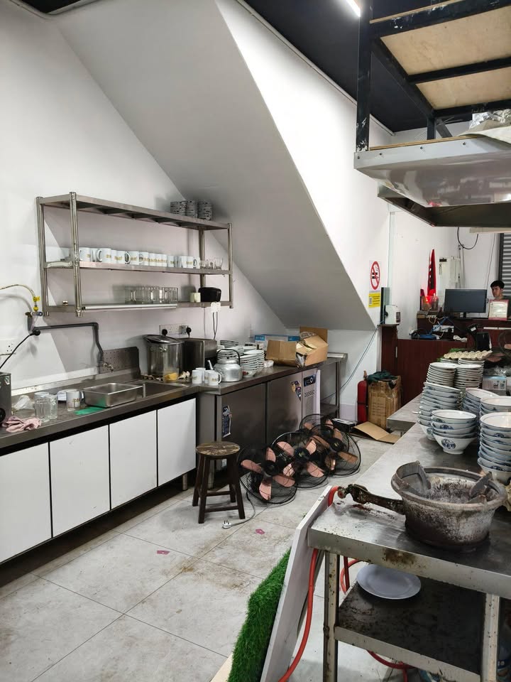 Equipped commercial kitchen