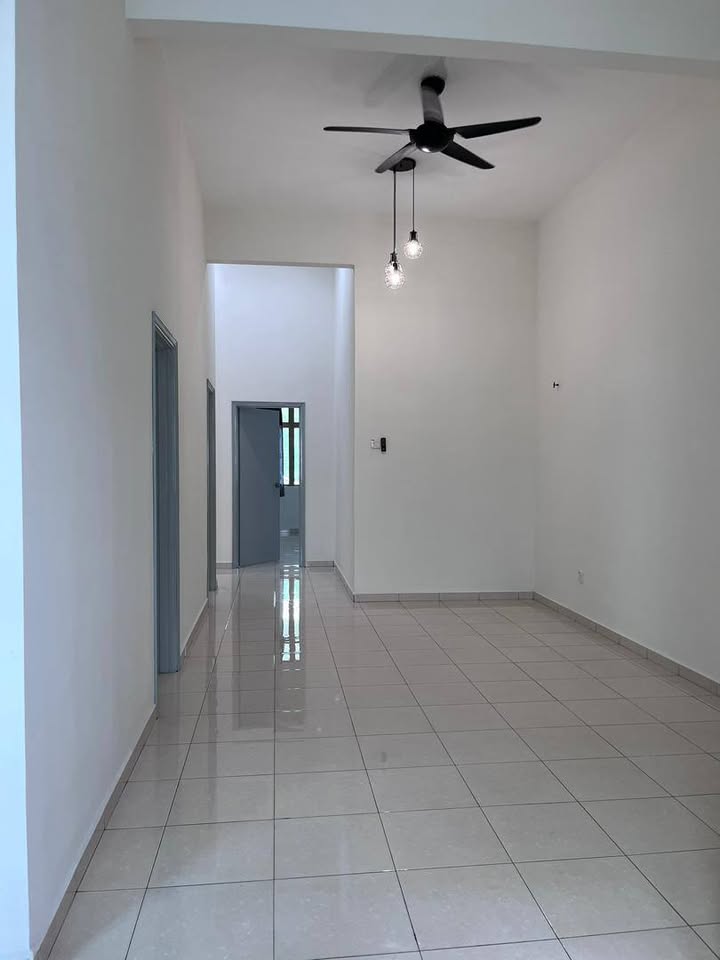Living and dining area