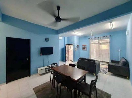 Living and dining area