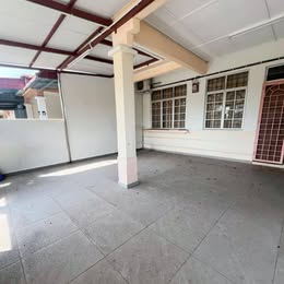 Renovated car porch